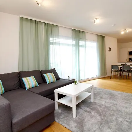 Spacious Terrace In Modern Building Apartment *
