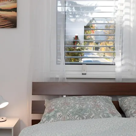 Apartment Spacious Terrace In Modern Building Klosterneuburg